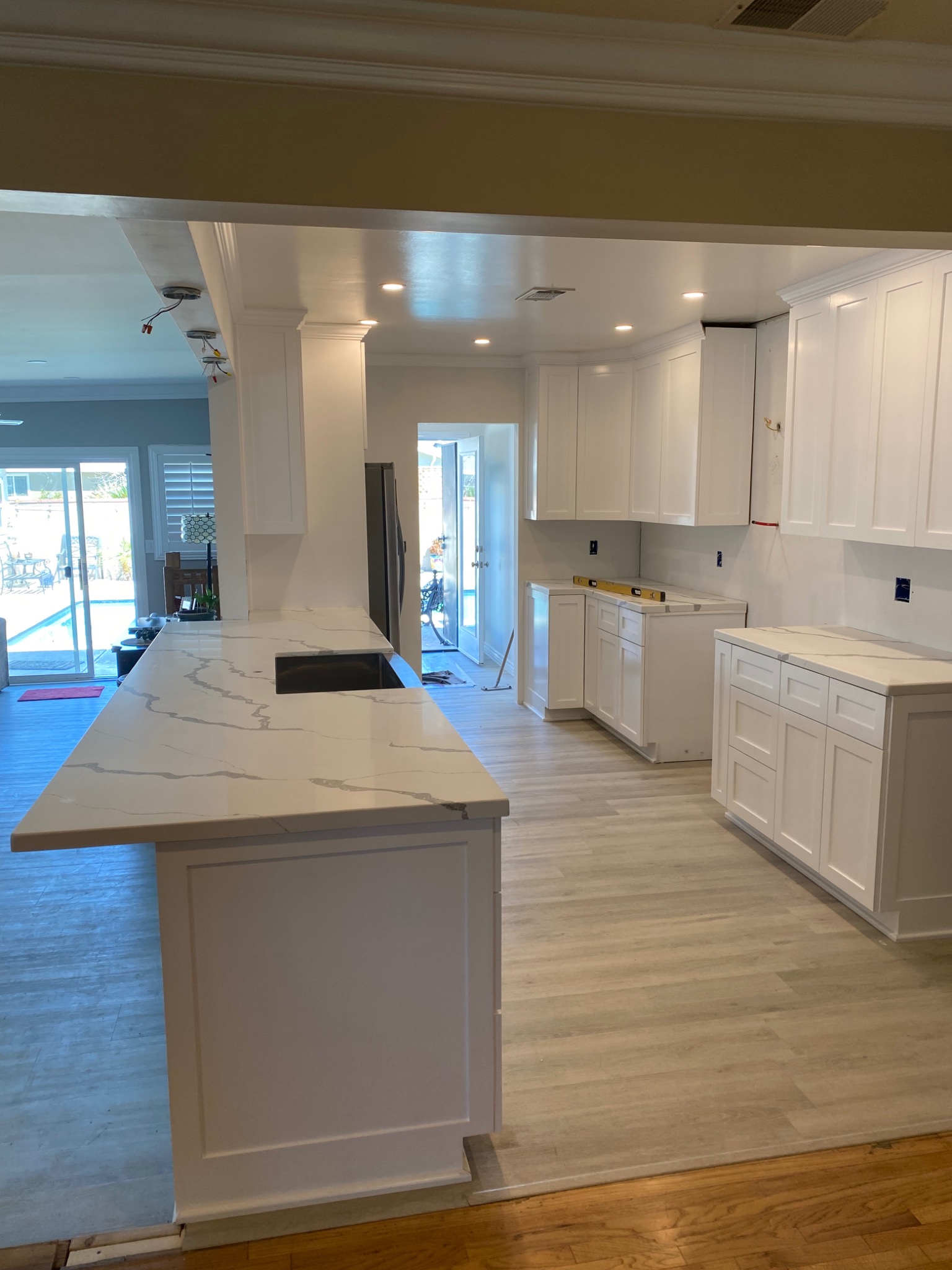 Kitchen remodel by Rocha's Construction